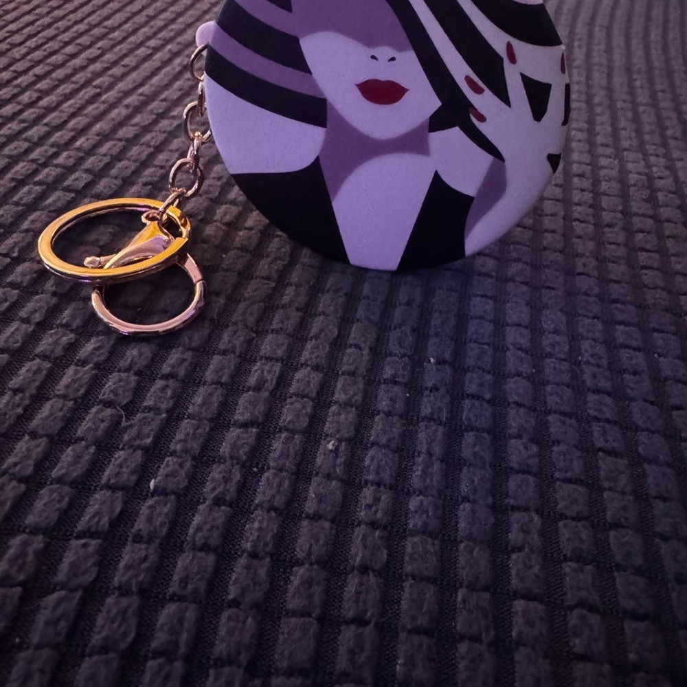 Black and White Key and Card Holder Accessory